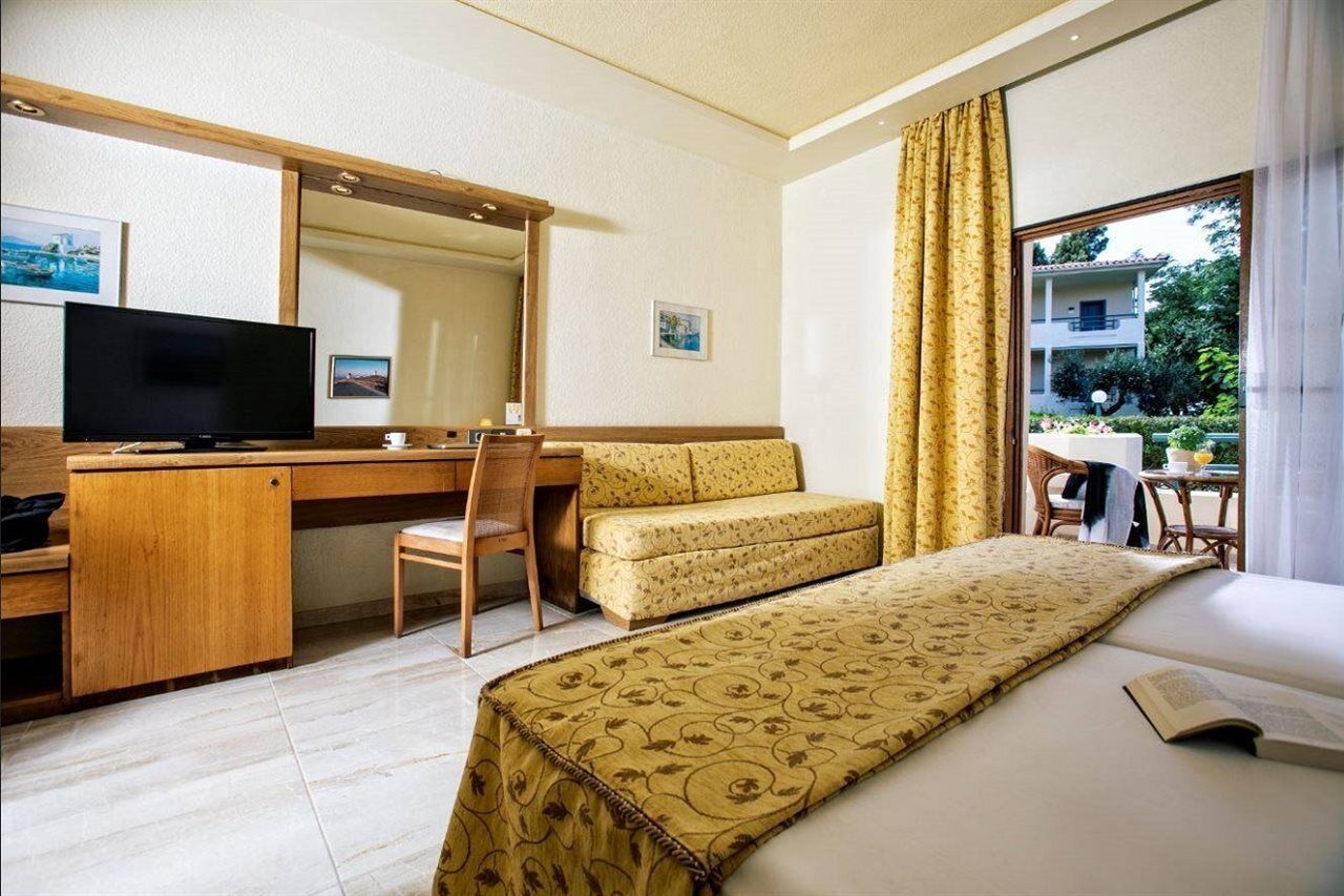 Possidi Holidays Resort & Suite Hotel Exteriör bild
